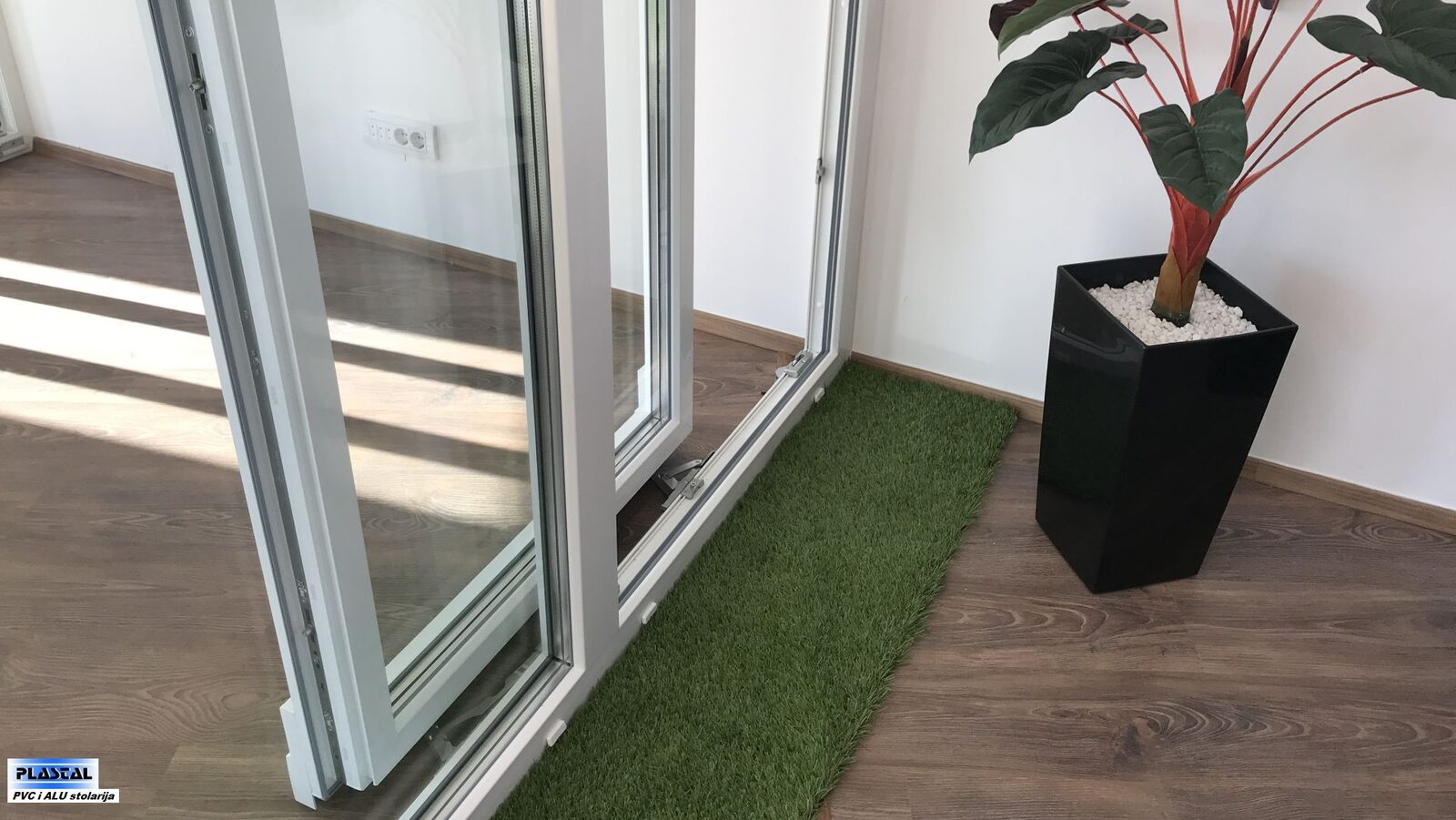 Paralelno klizni kip sistem (PSK) - fleksibilno rešenje za Vaš balkon i terasu